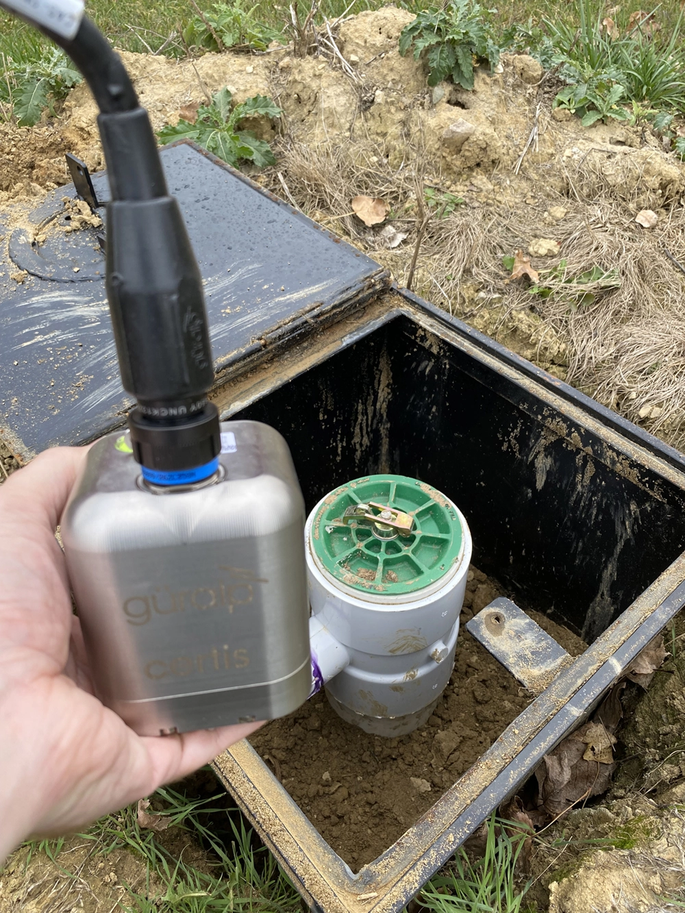 5 The 40T posthole instruments were deployed in cased holes to depths of down to 10 metres