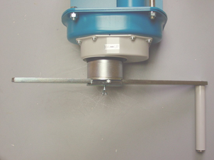 winch-handle-on-strain-side