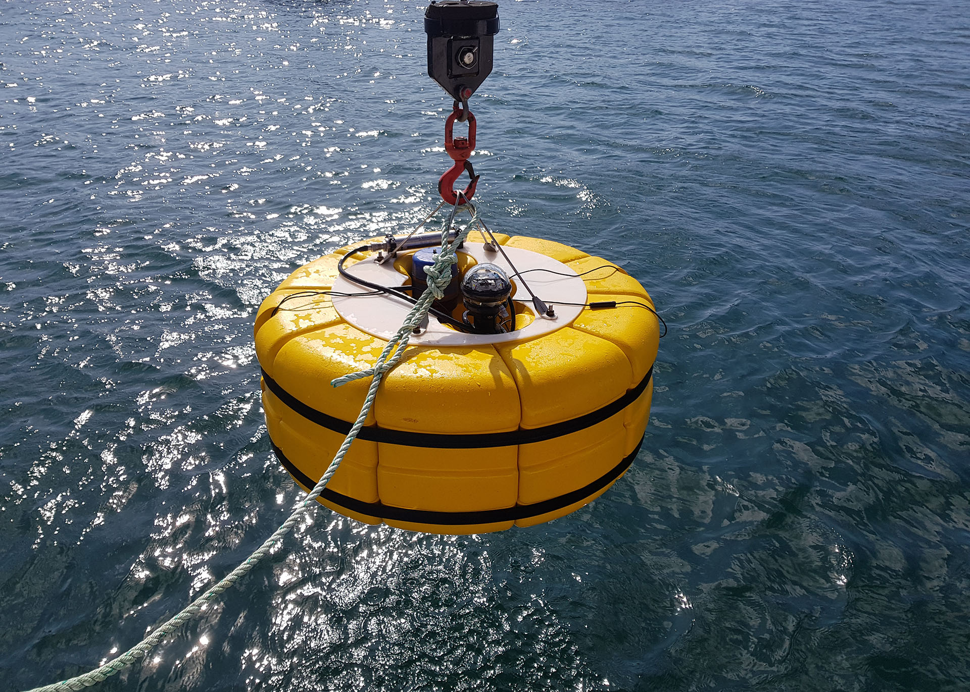 Aquarius ocean bottom seismometer during test deployment